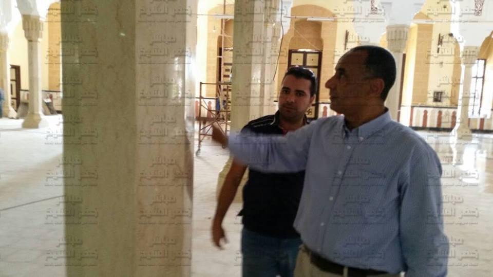  بالصور :  رئيس مدينة دسوق يتابع الموقف النهائى للمسجد الابراهيمى‏ 