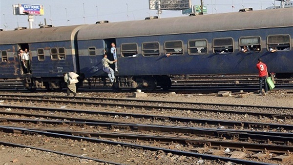  خروج قطار  بكفر الشيخ عن القضبان وإعادته دون إصابات