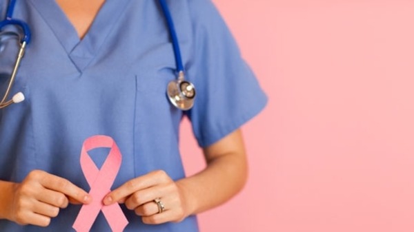  حملة للكشف المبكر عن سرطان الثدي بكفر الشيخ