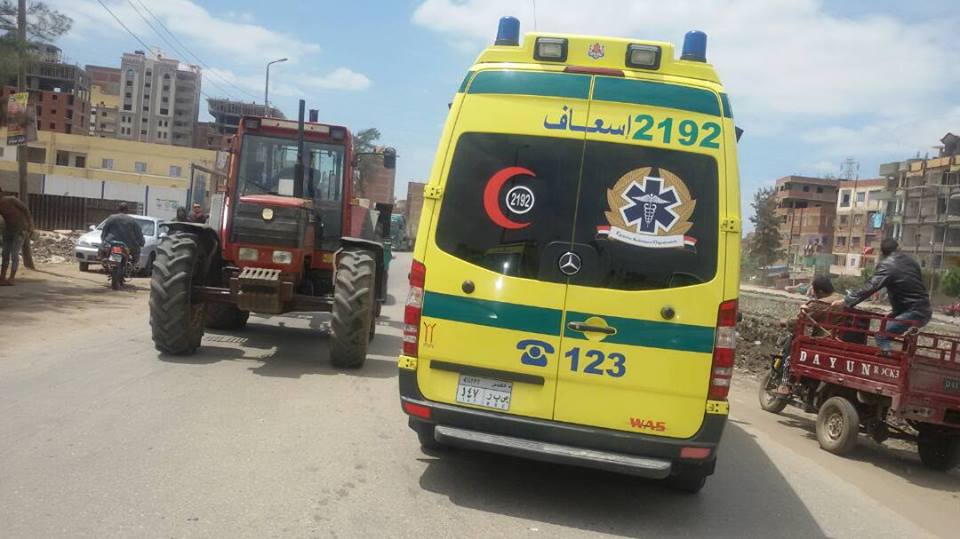  إصابة 3 أشخاص فى حادث تصادم بين سيارتى ملاكى بكفر الشيخ