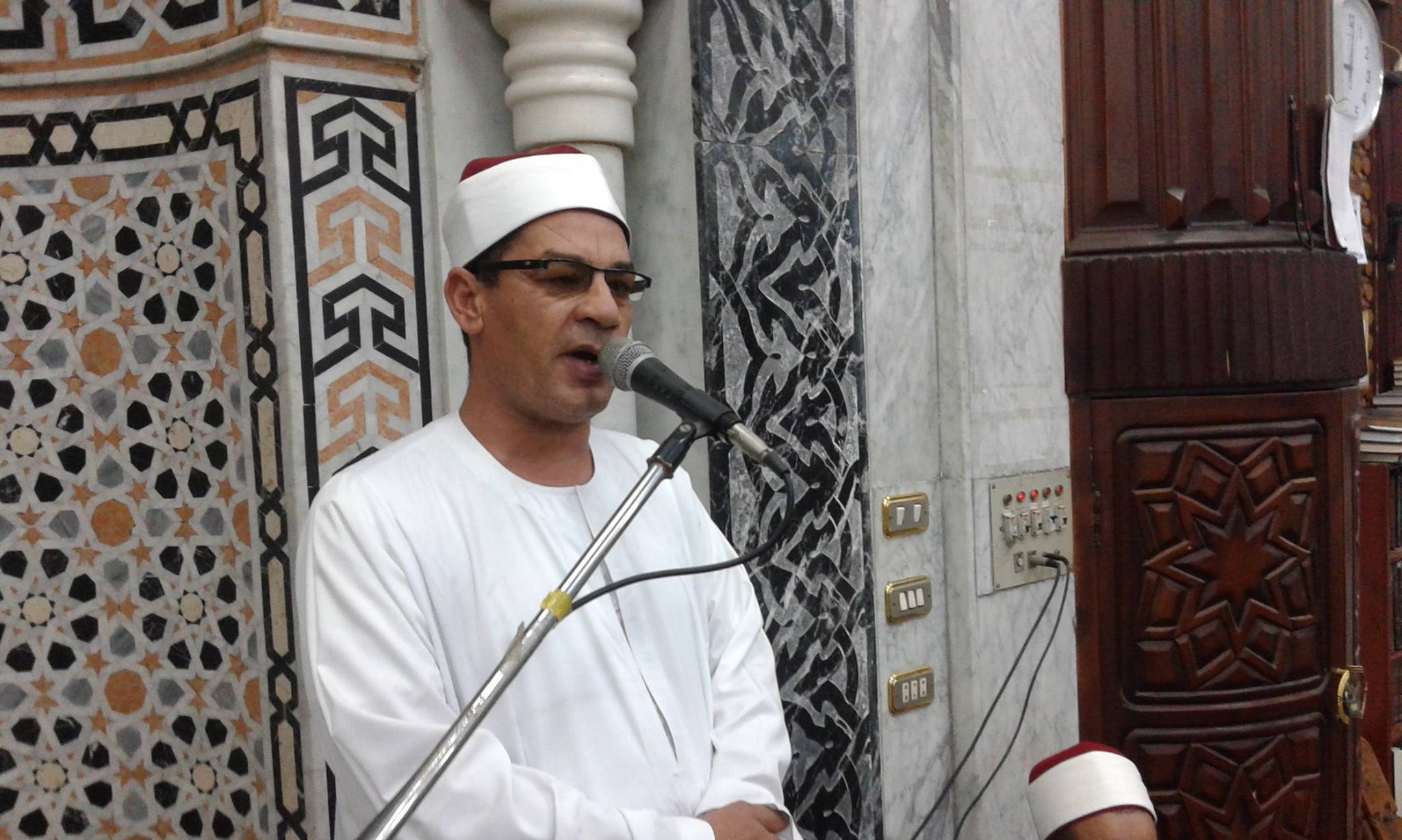  خلاف في مسجد وعدد من الزوايا على صيغة التكبيرات عقب الصلوات  بكفر الشيخ 