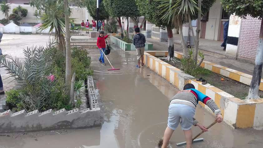  مدير مدرسة مسير بكفر الشيخ يوضح حقيقة نزح الطلاب لمياه الأمطار