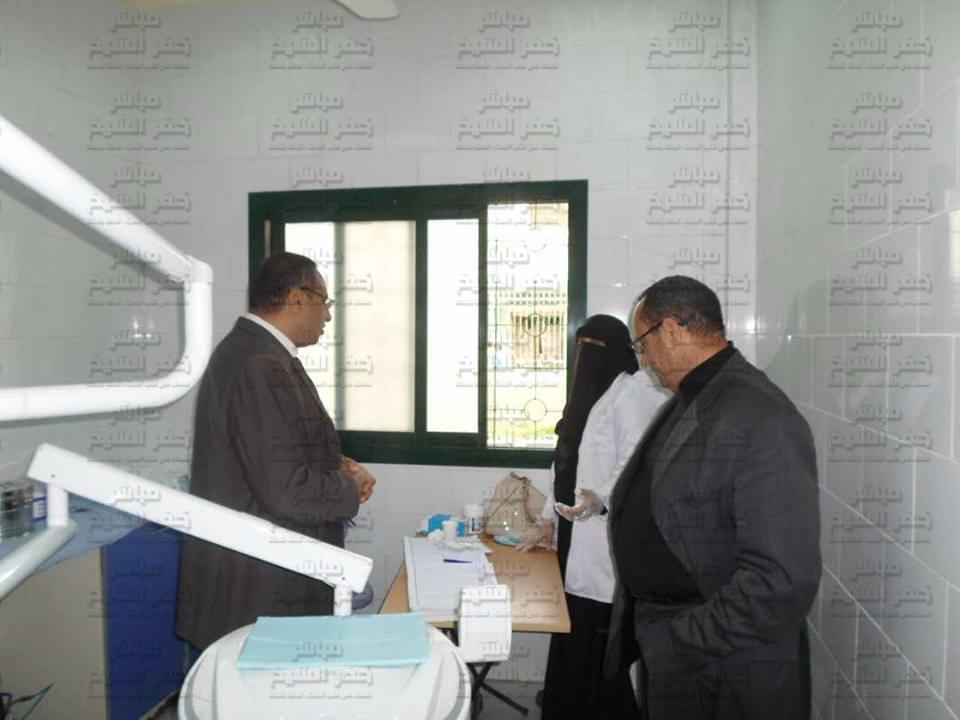  بالصور : رئيس مدينة سيدى سالم يتفقد الوحدة الصحية بقرية القصابى