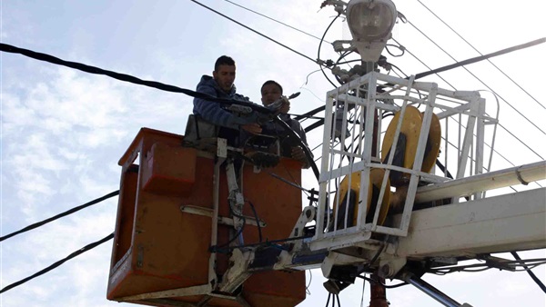  إحلال وتجديد شبكات الكهرباء للجهد المنخفض بكفر الشيخ