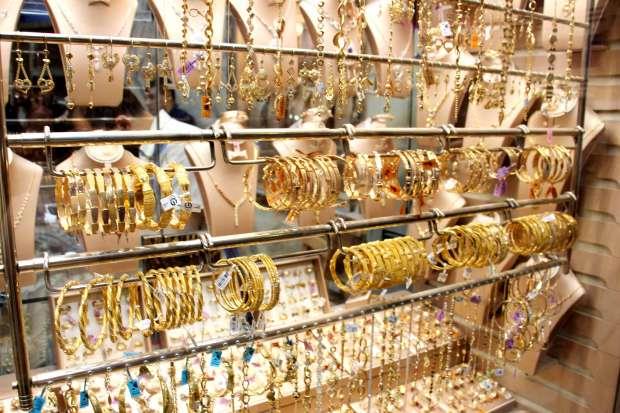   أسعار الذهب في مصر اليوم الثلاثاء 19 ديسمبر 2023 تسجل رقما قياسيا 