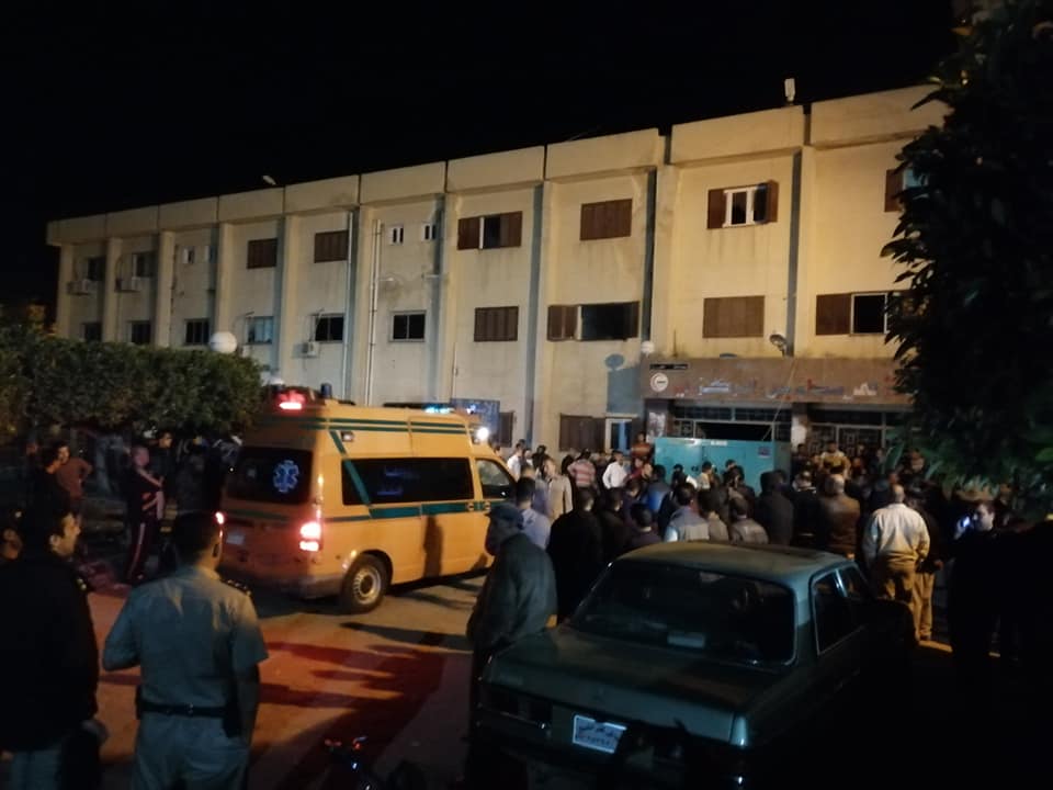  السيطرة على حريق في مستشفى مطوبس المركزى واسعاف كفر الشيخ يدفع ب 15 سيارة للتأمين