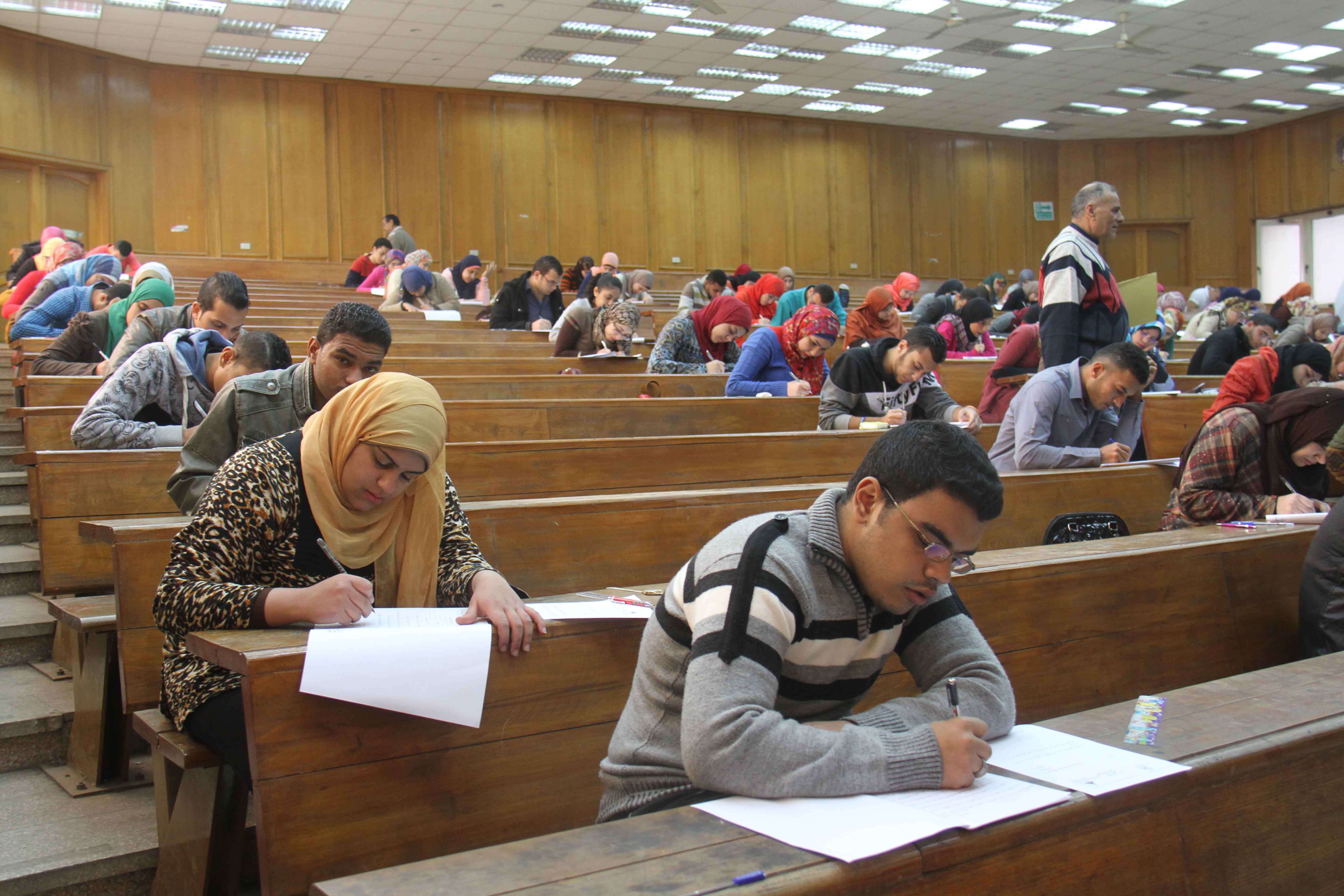  ضبط 20 حالة غش بجامعة كفر الشيخ
