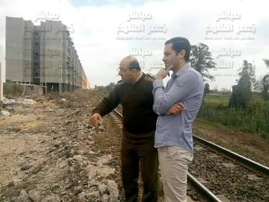 بالصور : النائب احمد طنطاوى يعاين قطعة ارض مخصصة لإنشاء وحدة مرور بقلين