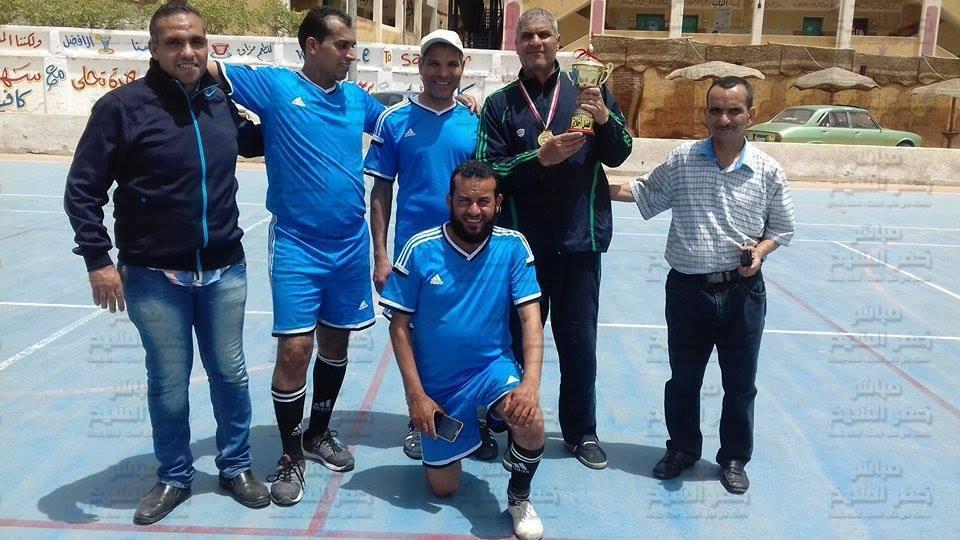   بالصور : فريق ديوان المحافظة يفوز ببطولة دوري الشباب والرياضة 