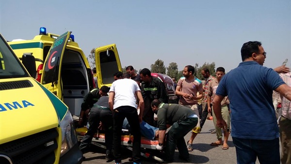  إصابة 10 أشخاص فى تصادم سيارتين بالطريق الدولى الساحلى بكفر الشيخ