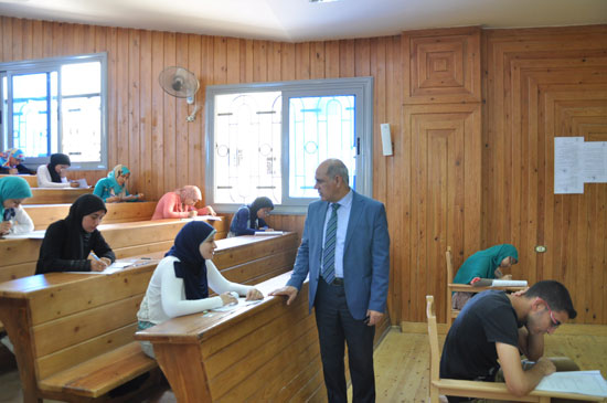  إحالة 268 طالب و طالبة إلى مجلس تأديب بجامعة كفر الشيخ