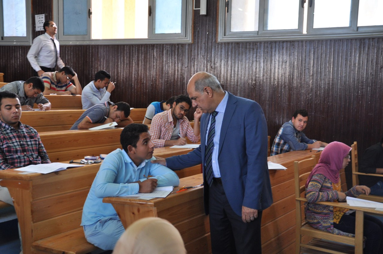  رئيس جامعة كفرالشيخ يعتمد نتيجة الفرقة الرابعة بكلية التربية النوعية