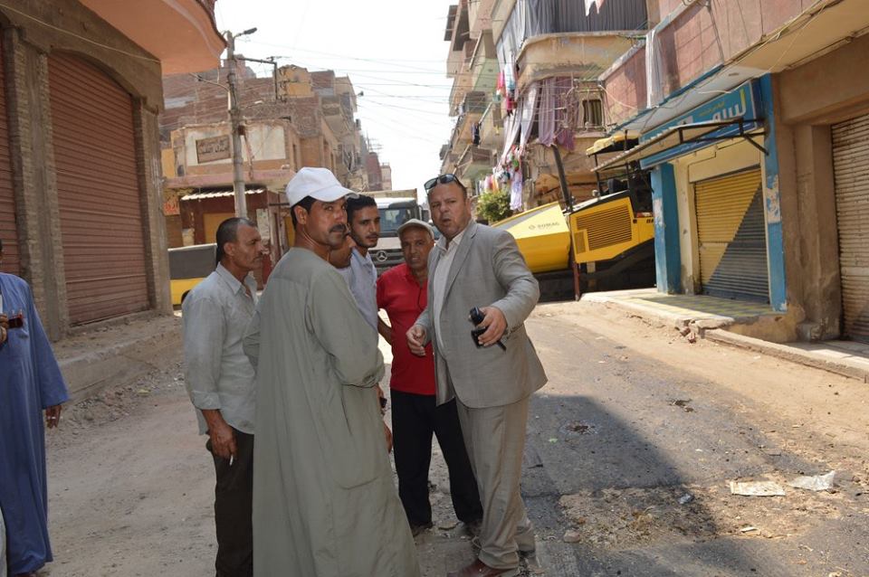  بالصو: رئيس مدينة كفر الشيخ يتابع اعمال الرصف بغرب المدينة