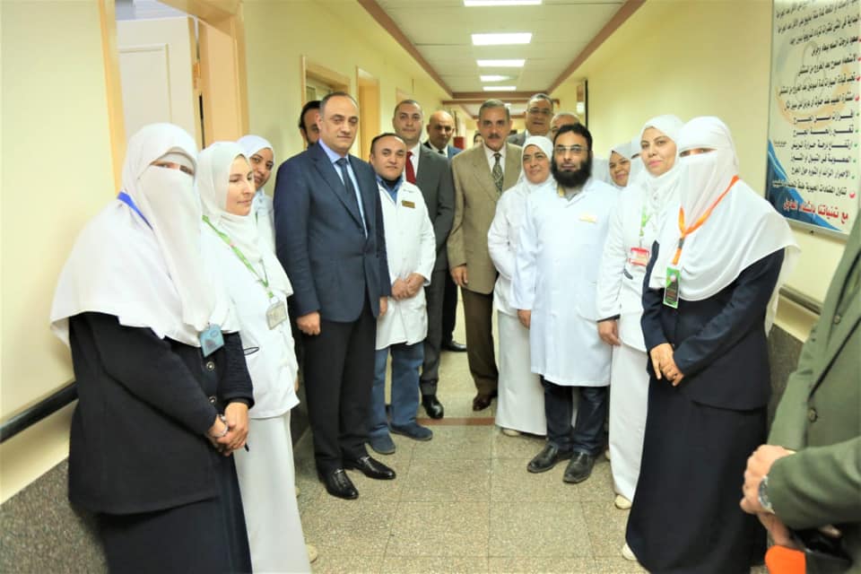  محافظ كفر الشيخ يقرر تكريم مدير مستشفي العبور و5 أطباء وممرضات