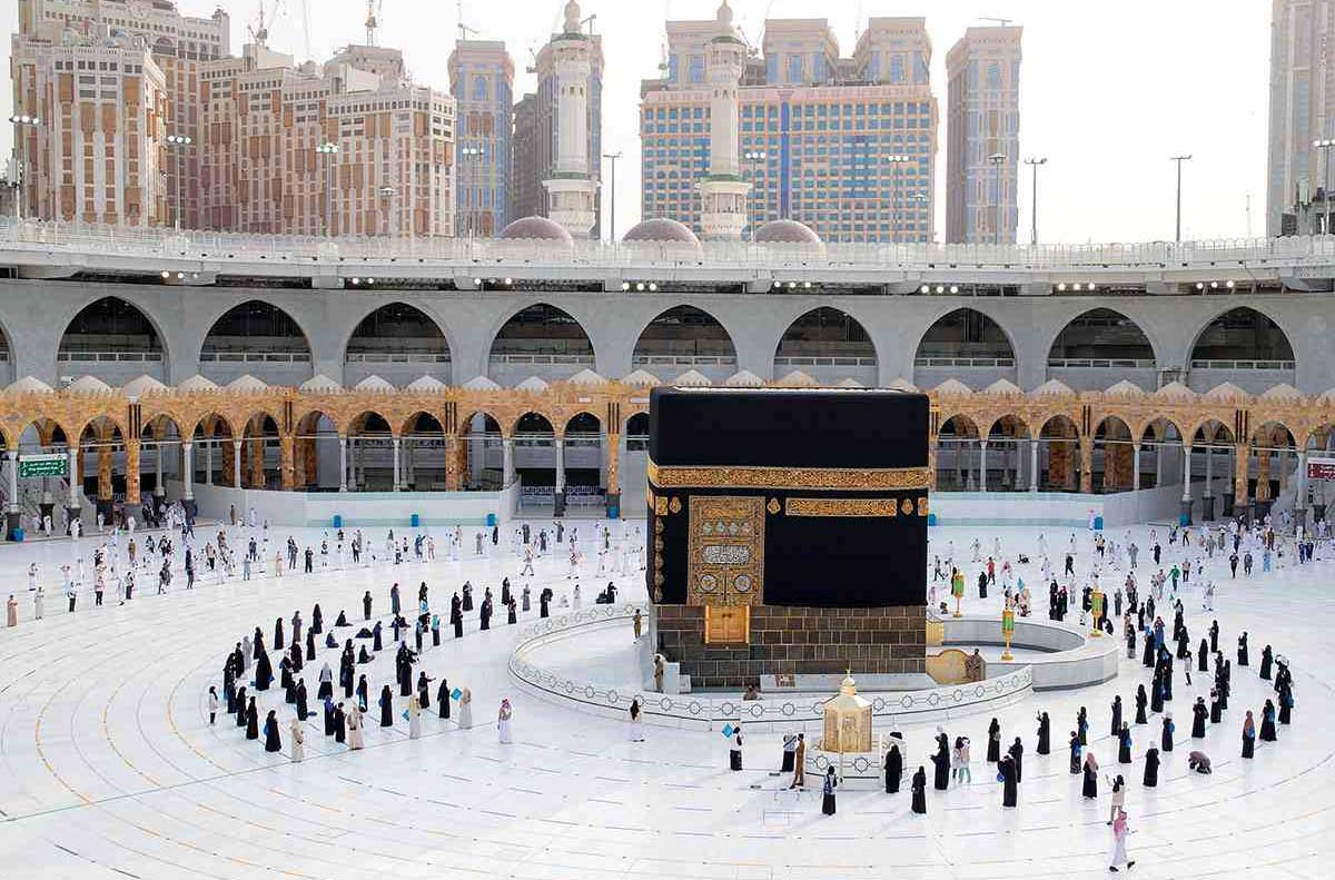  السماح بأداء العمرة والزيارة والصلوات فى السعودية بنسبة 75% الأحد المقبل