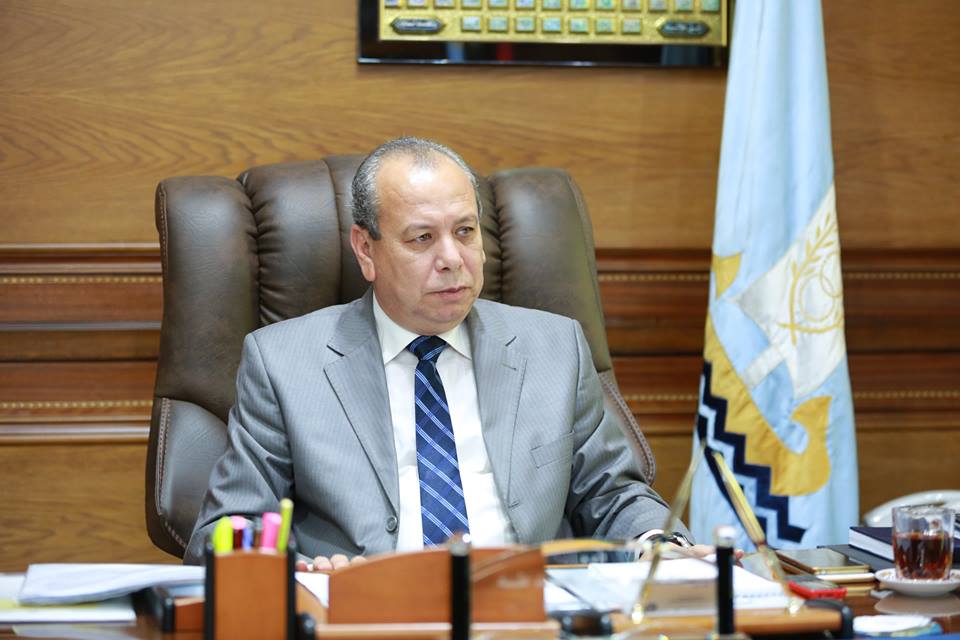  محافظ كفر الشيخ يوافق على ترخيص 4 أكشاك لأسر شهداء حادث محطة صرف منية المرشد