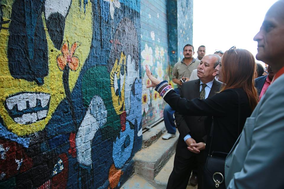  بالفيديو : ‏محافظ كفر الشيخ يتفقد معرض الجداريات المفتوح بملتقى البرلس بمشاركة 42 فنانا تشكيليا