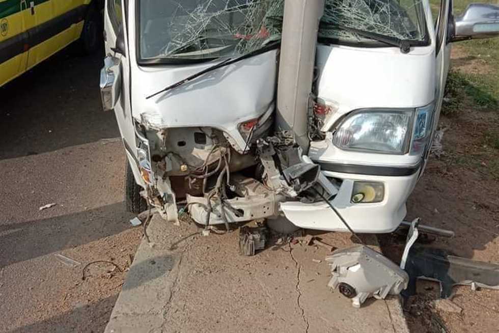  إصابة 11 شخصا في حادث تصادم ميكروباص بعمود إنارة  بكفر الشيخ 