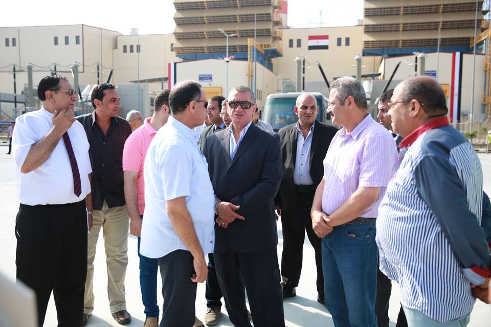  محافظ كفر الشيخ يتفقد محطة كهرباء البرلس قبل افتتاح الرئيس لها بساعات
