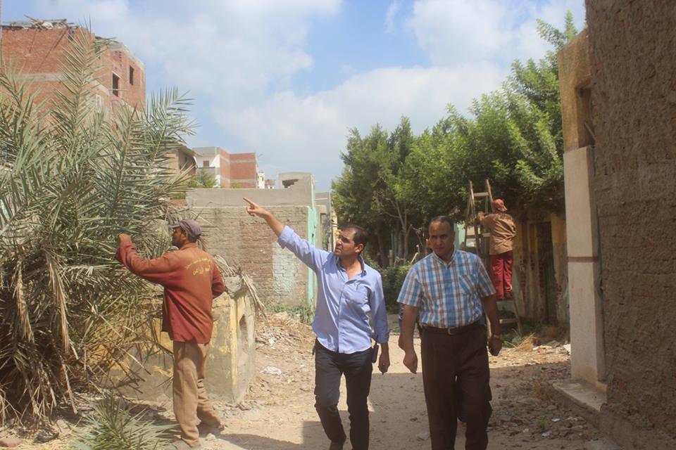 بالصور.. حملة لرفع مخلفات القمامة وتقليم الأشجار بمقابر دسوق