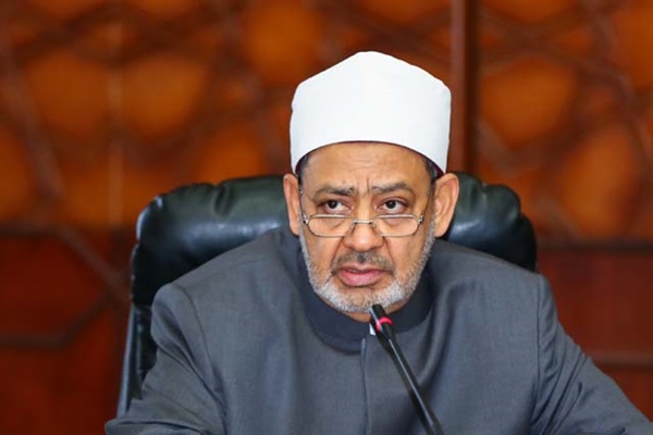  الإمام الأكبر يدعو جامعة الأزهر لإعادة النظر فى عقوبة 
